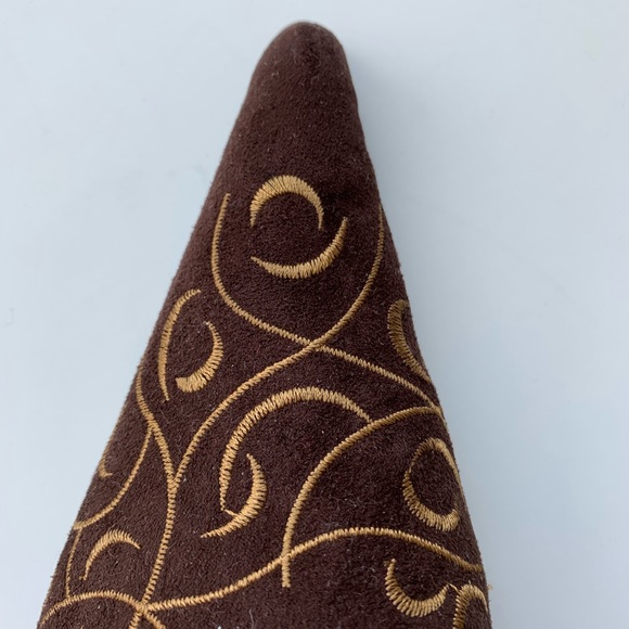 Embroidered shoe - Picture 4 of 6